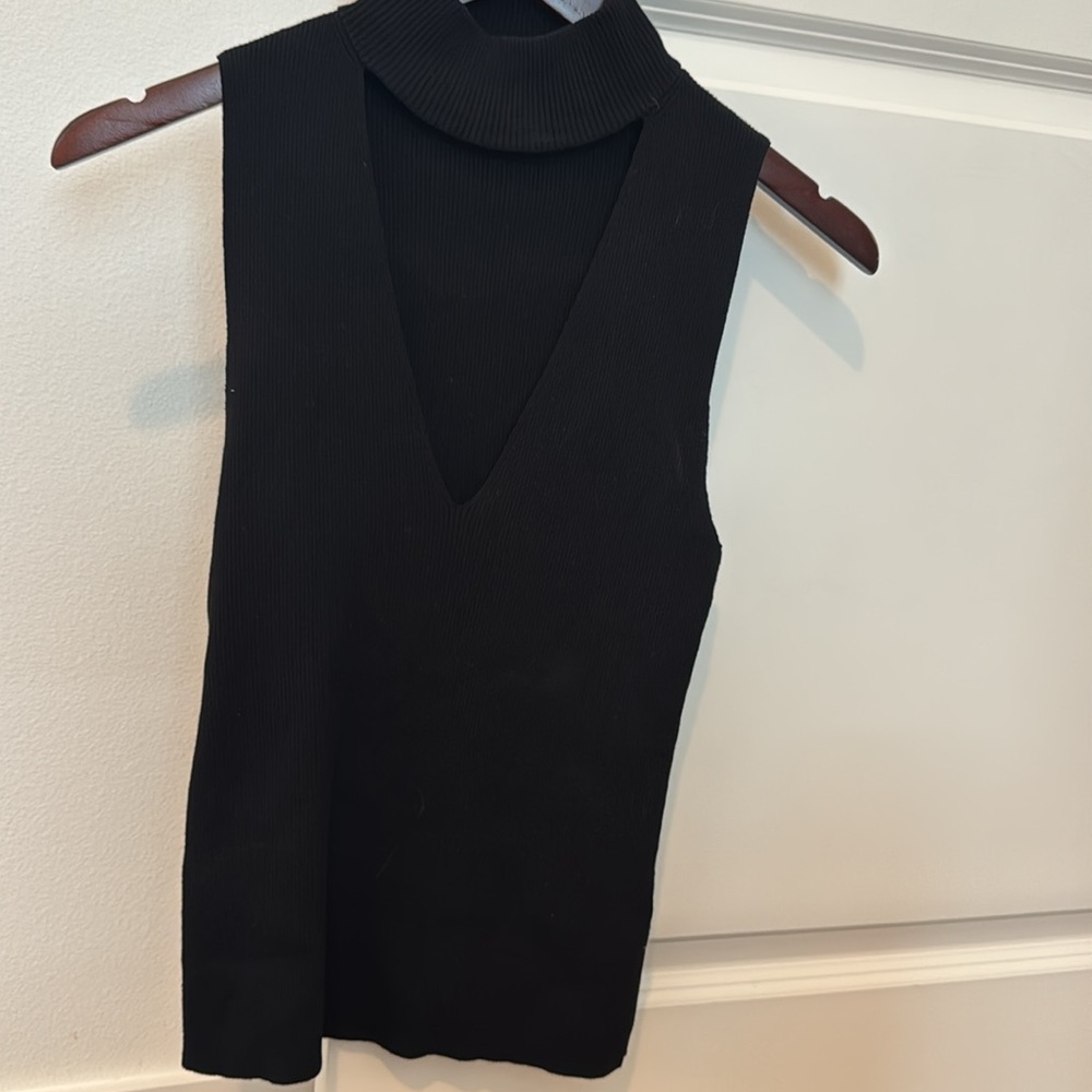 ALC Ribbed Top (S) - Picture 2 of 4